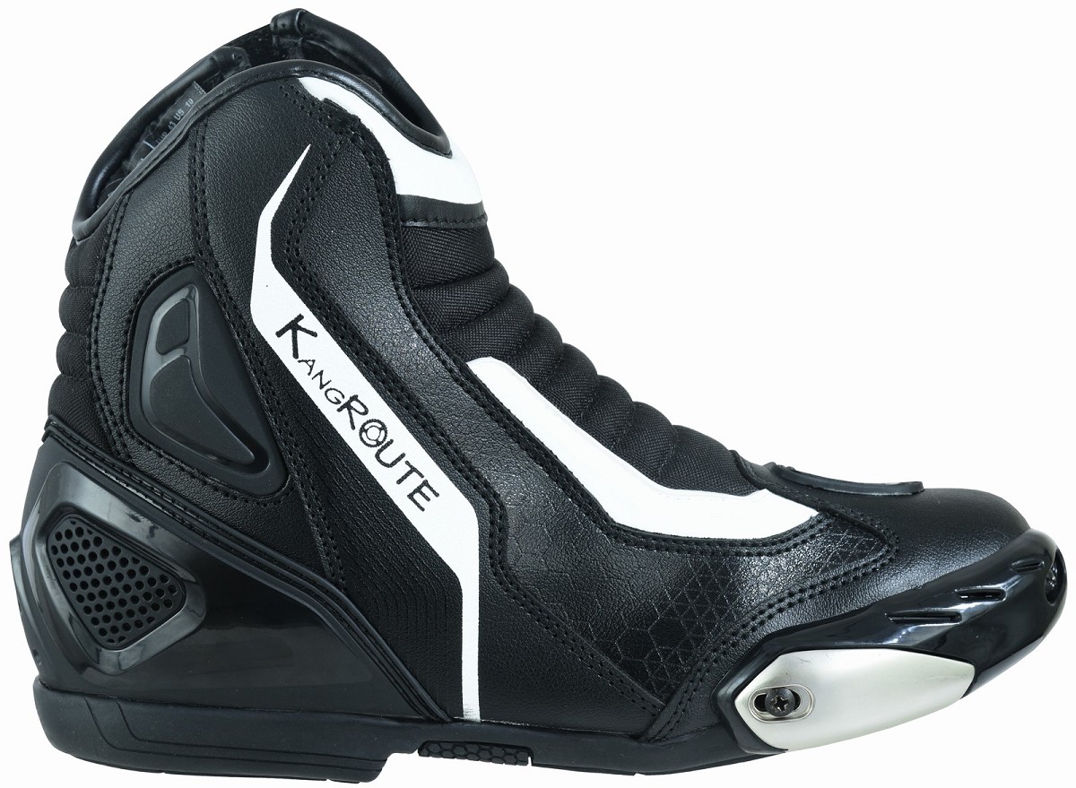 BOTAS DE MOTO CARRETERA ESTILO DEPORTIVO CA&Ntilde;A CORTA IMPERMEABLES Y TRANSPIRABLES CON HOMOLOGACI&Oacute;N CE Y EPI