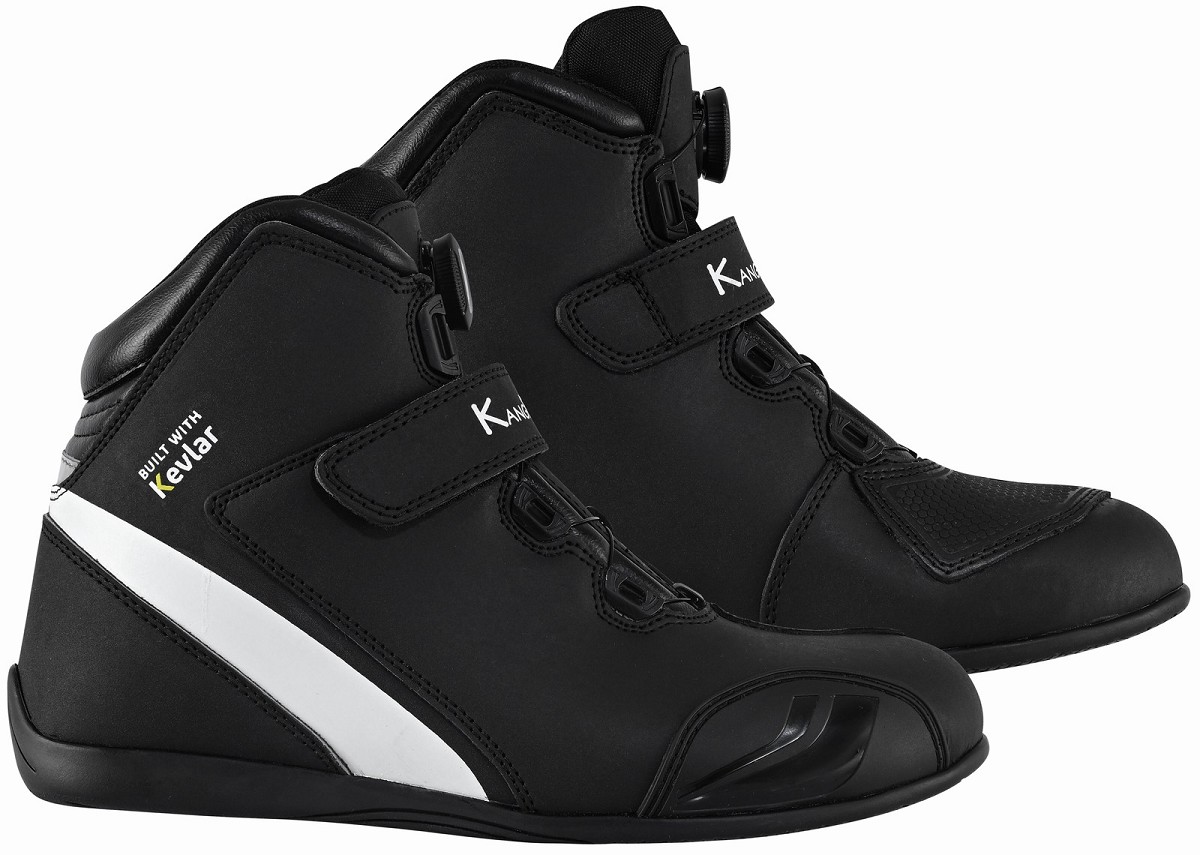 ZAPATILLAS DE MOTO IMPERMEABLES Y TRANSPIRABLES CON HOMOLOGACI&Oacute;N CE Y EPI