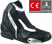 BOTAS DE MOTO CARRETERA ESTILO DEPORTIVO CAÑA CORTA IMPERMEABLES Y TRANSPIRABLES CON HOMOLOGACIÓN CE Y EPI
